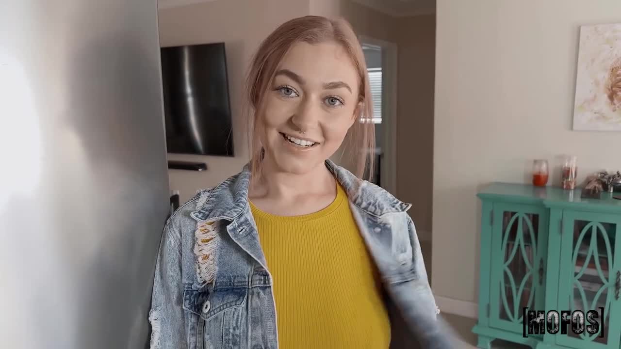 Mofos Callie Black The Clinger - Porn video | ePornXXX
