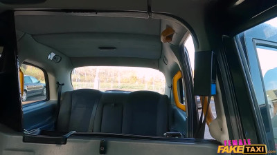 FakeTaxi Candy Scott