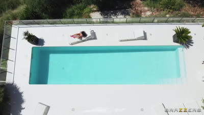 BrazzersExxtra Polly Pons Gliding And Squirting