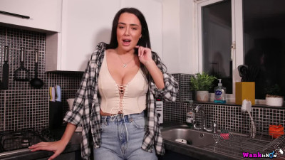 WankItNow Alexa Brooke Dont Up The Rent