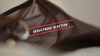 EroticAnal Sata Jones Seductress In Action