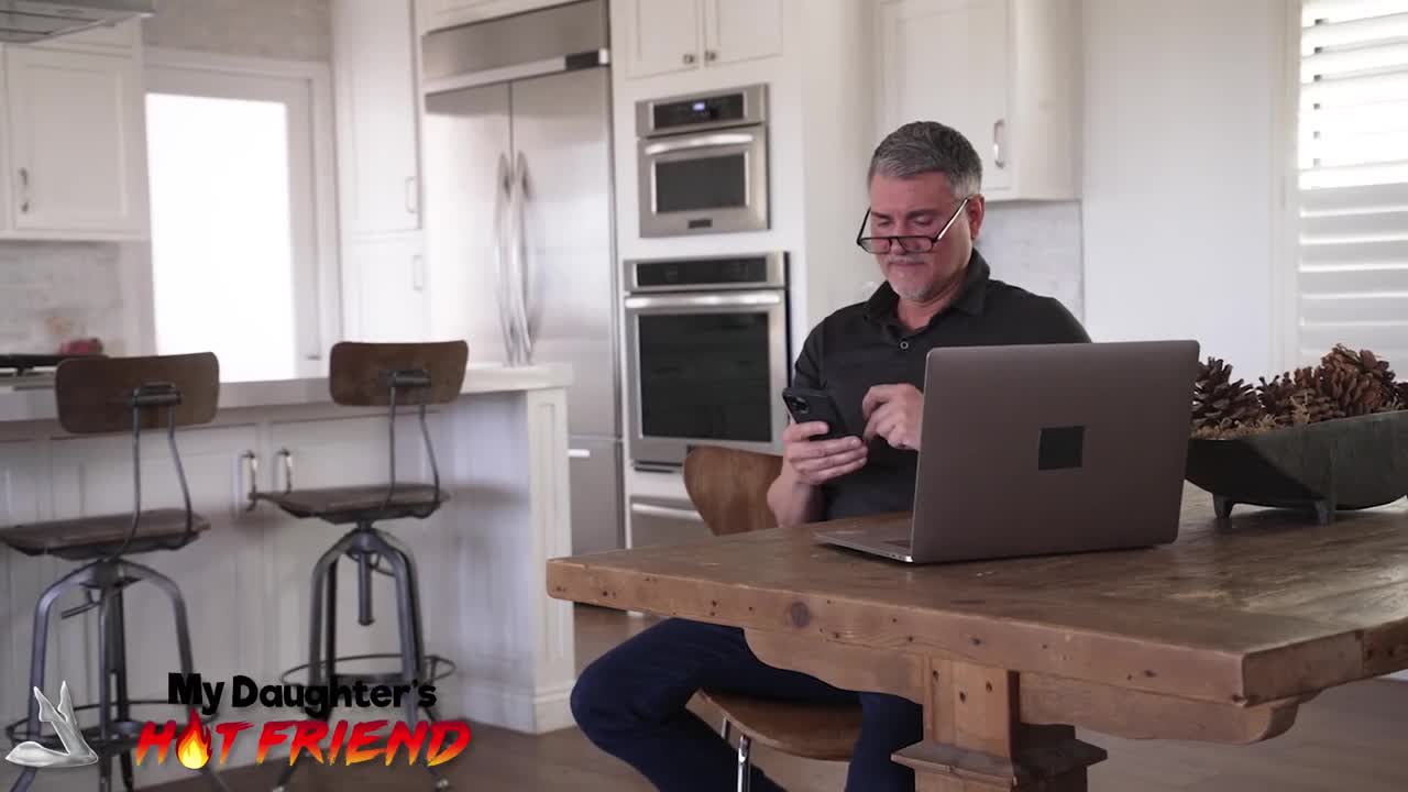 MyDaughtersHotFriend Haley Spades - Porn video | ePornXXX