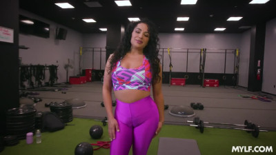 MilfBody Brianna Bourbon Taking Care Of The Trainer