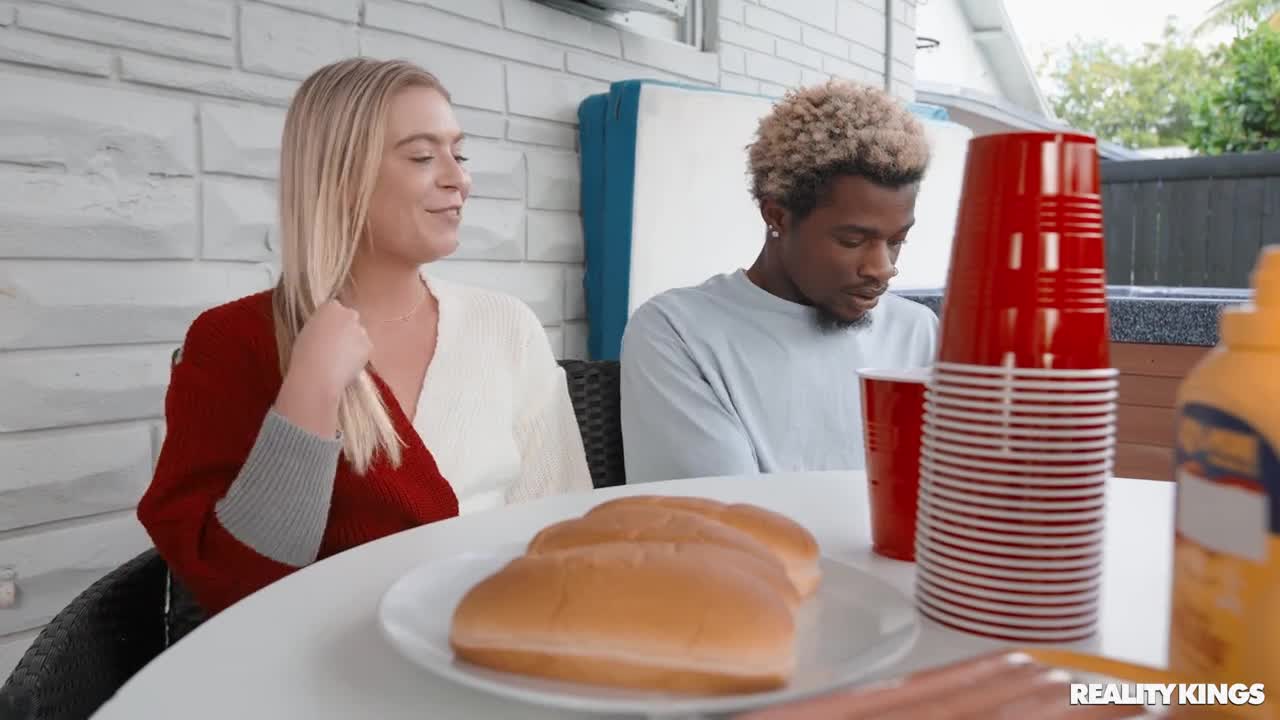 SneakySex India Lordhefner Spring Fling Bbq - Porn video | ePornXXX