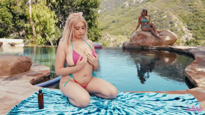 WhenGirlsPlay Roxie Sinner And Chloe Surreal Lets Get Wet