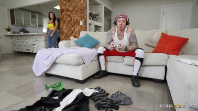BrazzersExxtra Payton Preslee Nice Guys Finish On Her Ass