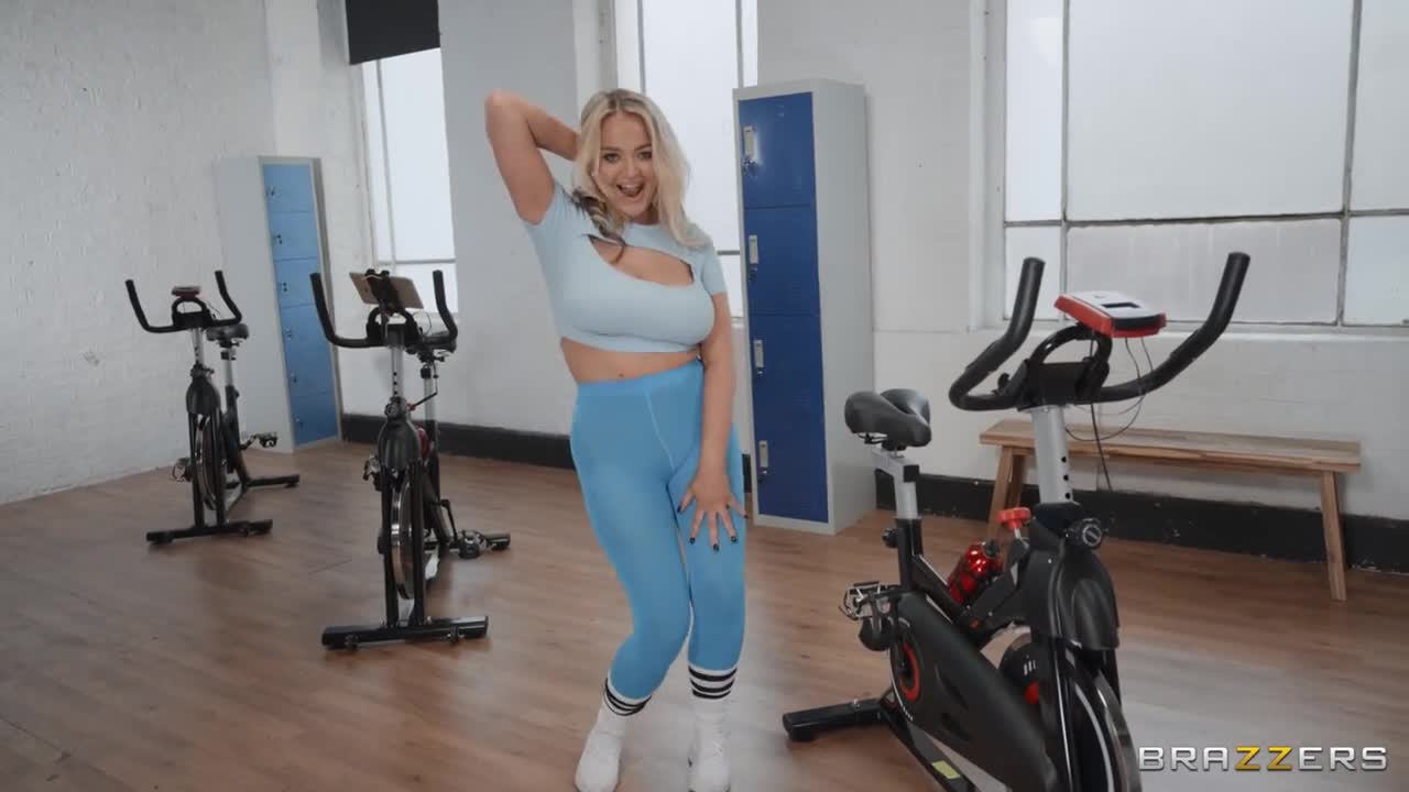 BrazzersExxtra Lana Wolf Pussy Pounder - Porn video | ePornXXX