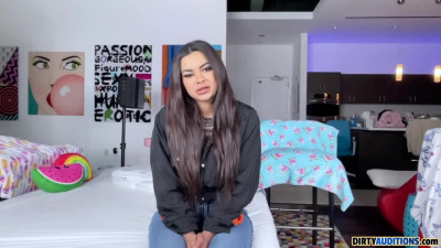 DirtyAuditions Numi Zarah