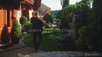 DPFanatics Candee Licious Horny Honeymooners