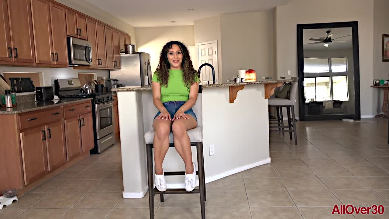 AllOver Liv Revamped Interview - Porn video | ePornXXX