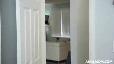 AnalMom Lilly Hall So You Like Staring At Assholes