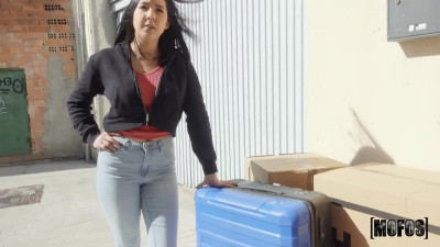 StrandedTeens Valeria Valois Valeria Needs To Move