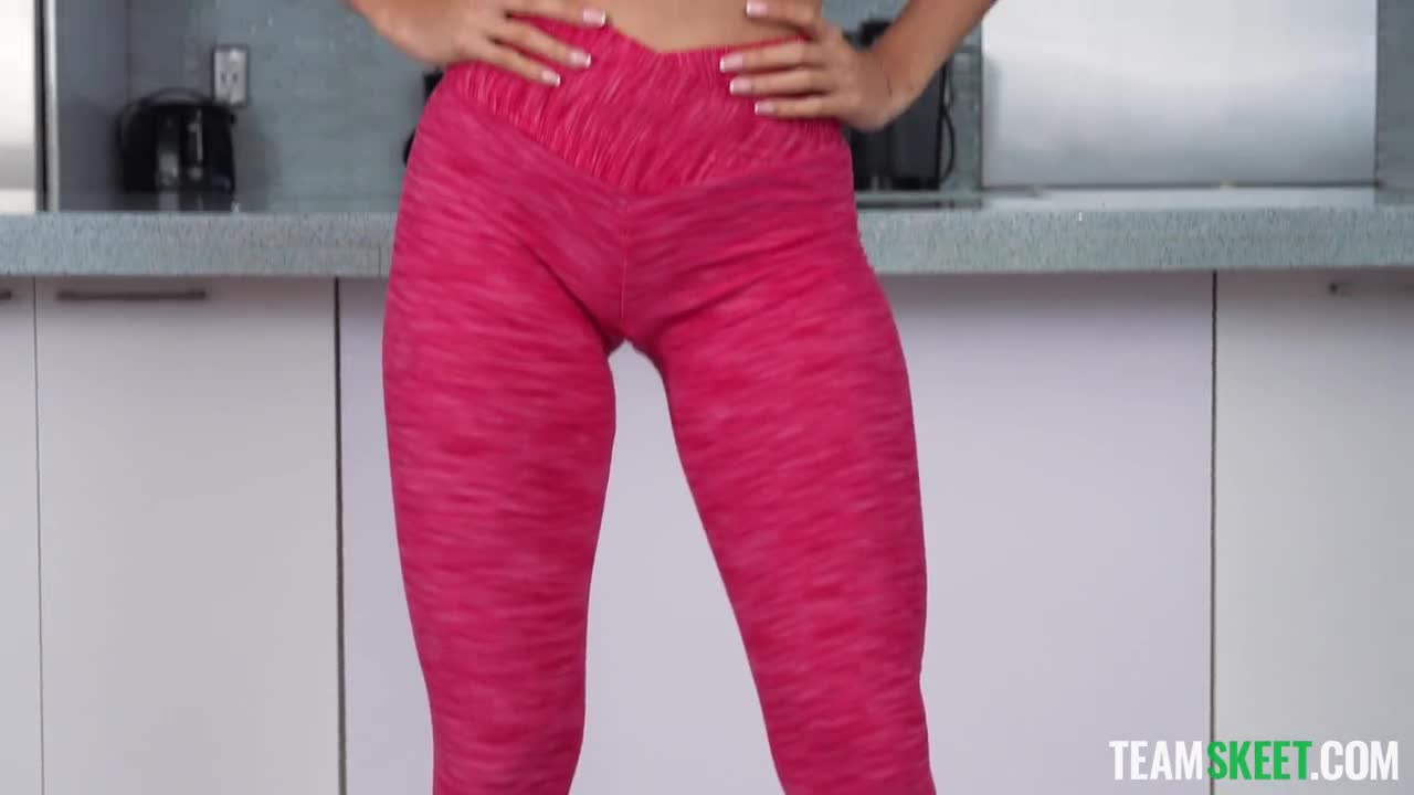 TheRealWorkout Gaby Ortega Hips Dips And And Lips - Porn video | ePornXXX
