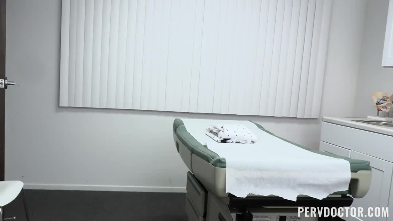 PervDoctor Athena Anderson And Lilith Grace Liliths Last Leg - Porn video | ePornXXX