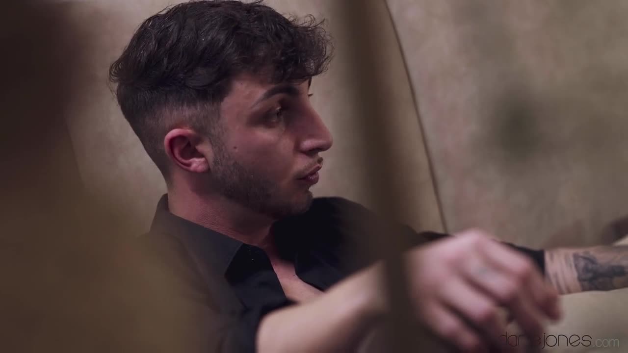 DaneJones Lucky Bee - Porn video | ePornXXX