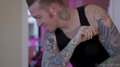 RealityJunkies Kira Perez Massage Parlor