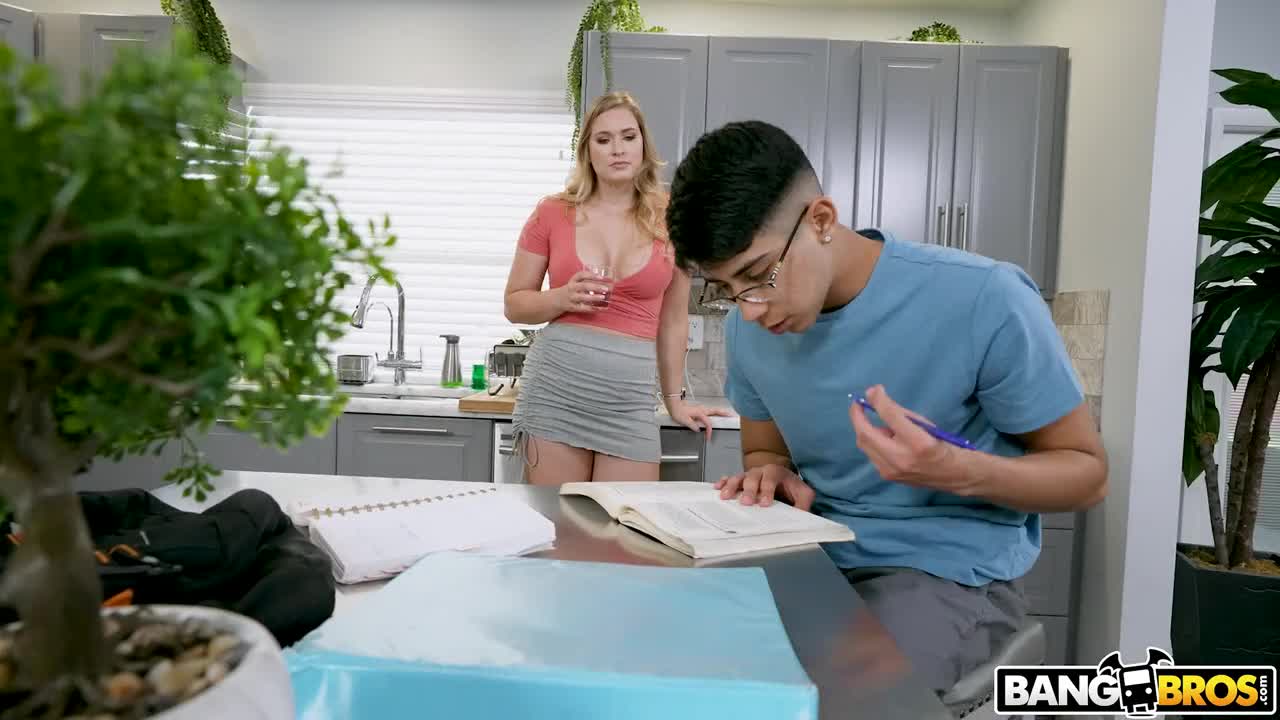 MomIsHorny Daisy Diva - Porn video | ePornXXX