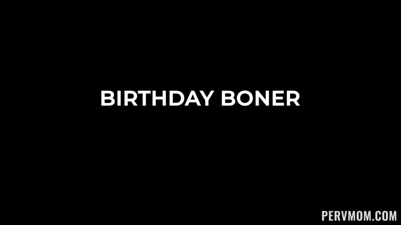 PervMom Piper Press A Present For Piper - Porn video | ePornXXX