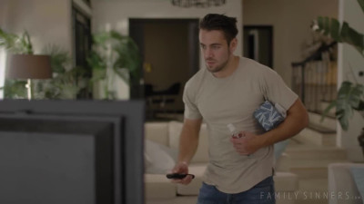 FamilySinners Lauren Phillips Family Favors