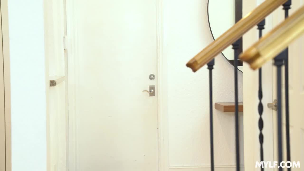 Milfty Quinn Waters Let Me Show You How - Porn video | ePornXXX
