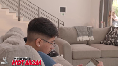 MyFriendsHotMom Carmen Valentina INTERNAL