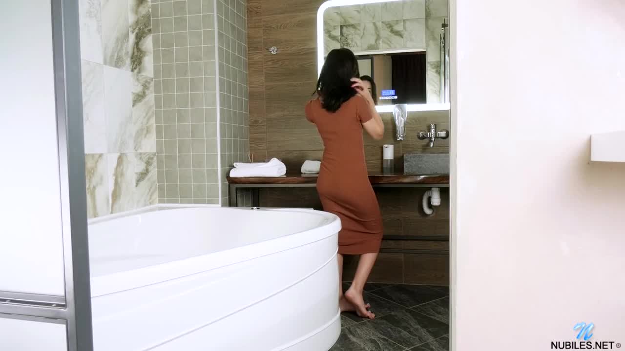 Nubiles Michelle Can Wet With Michelle - Porn video | ePornXXX