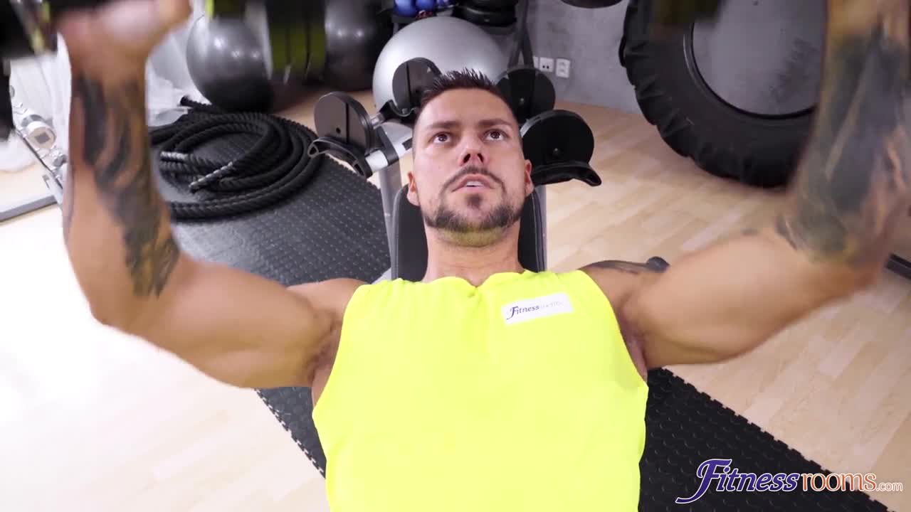 FitnessRooms Claudia Bavel And Lady Gang - Porn video | ePornXXX