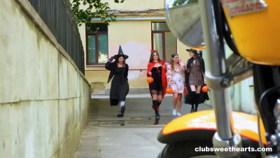 ClubSweethearts Happy Halloween Lesbian Edition
