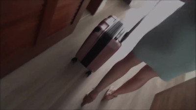 FamilyTherapy Ally Cooper What Happends On Vacation GAYME