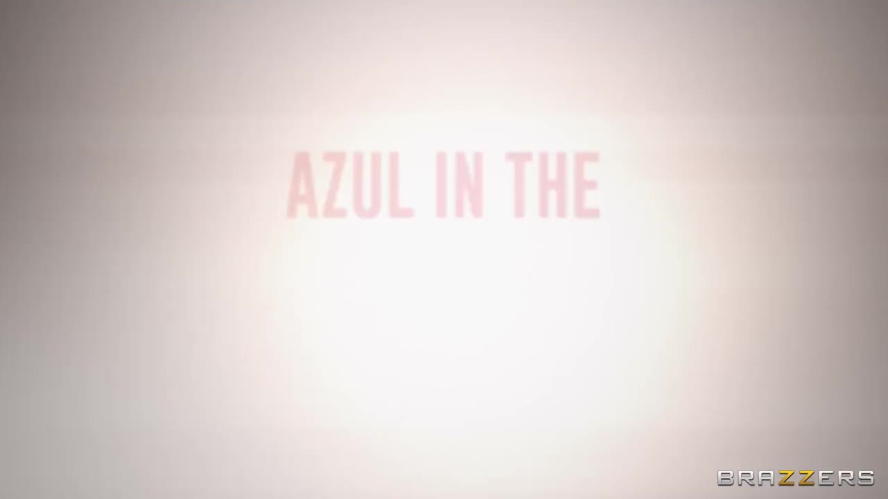 BrazzersExxtra Azul Hermosa Azul In The Pool - Porn video | ePornXXX