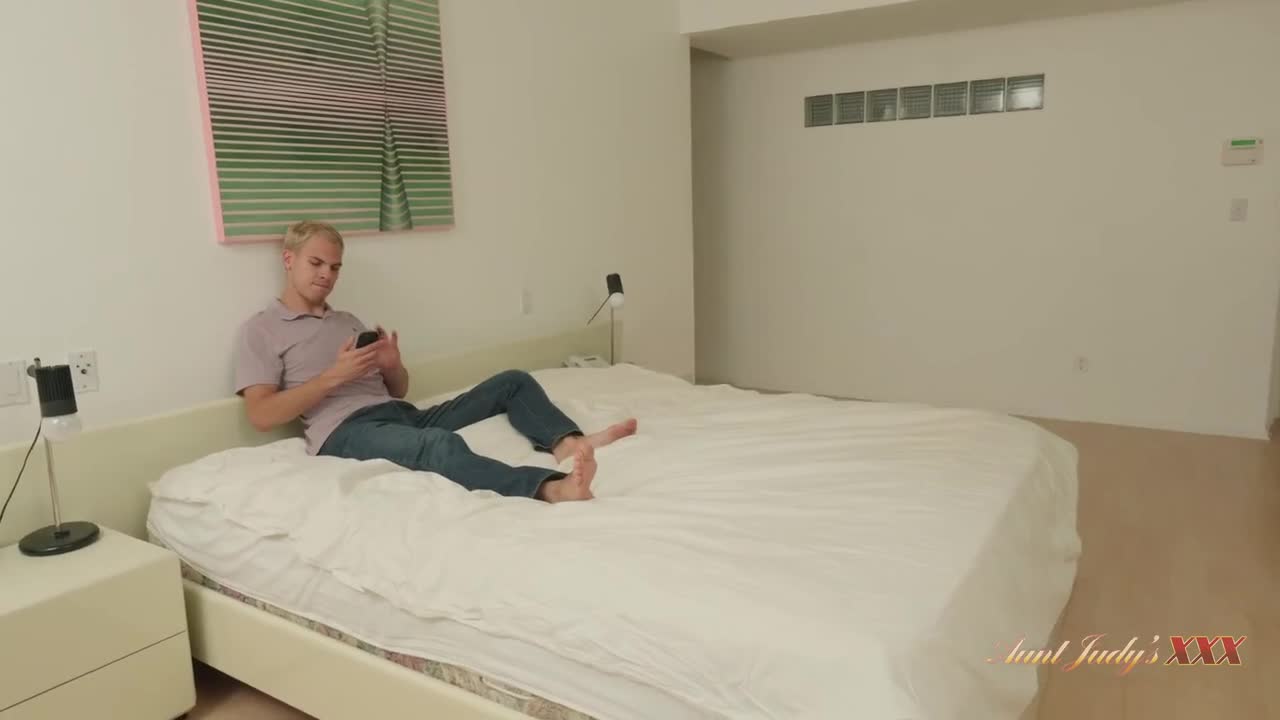 AuntJudys Lila Lovely - Porn video | ePornXXX