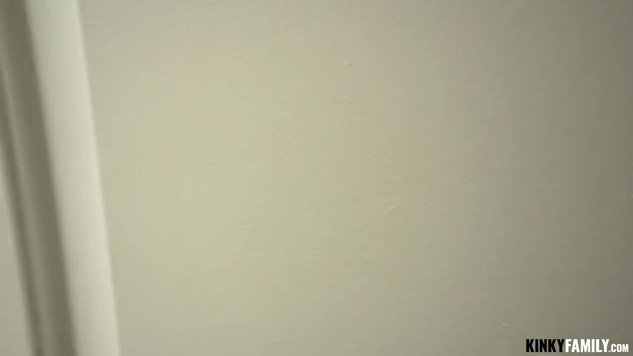 KinkyFamily Numi Zarah Fucking My Busty Stepsister - Porn video | ePornXXX