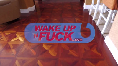 WakeUpNFuck E Lili Charmelle