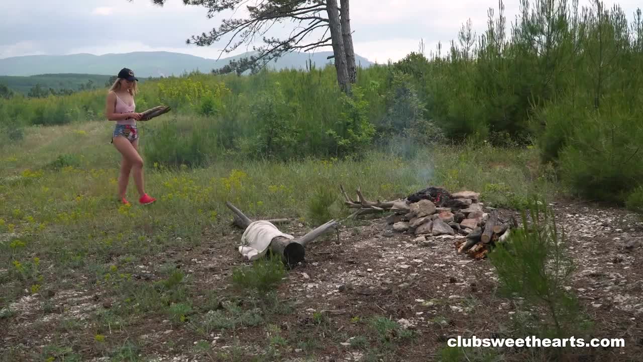 ClubSweethearts Roxy T Playing With Nature - Porn video | ePornXXX