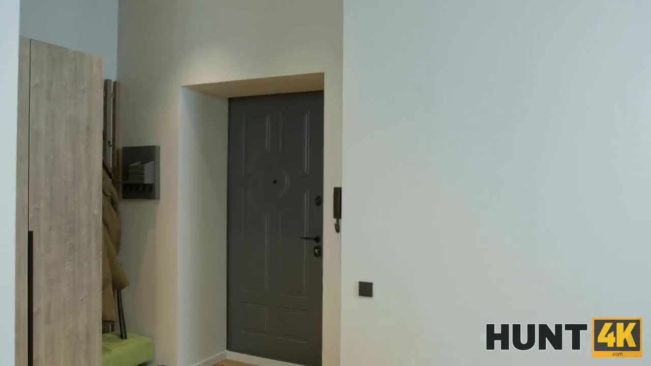 HuntK E Iris Kiss Kiss - Porn video | ePornXXX