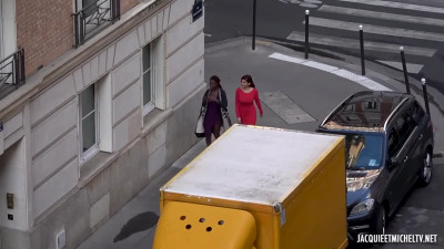 JacquieEtMichelTV Amina And Diara The Pig Games FRENCH