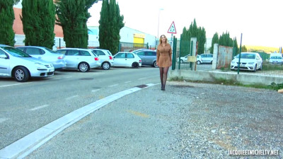 JacquieEtMichelTV Soraya Is Hungry For New Experiences FRENCH