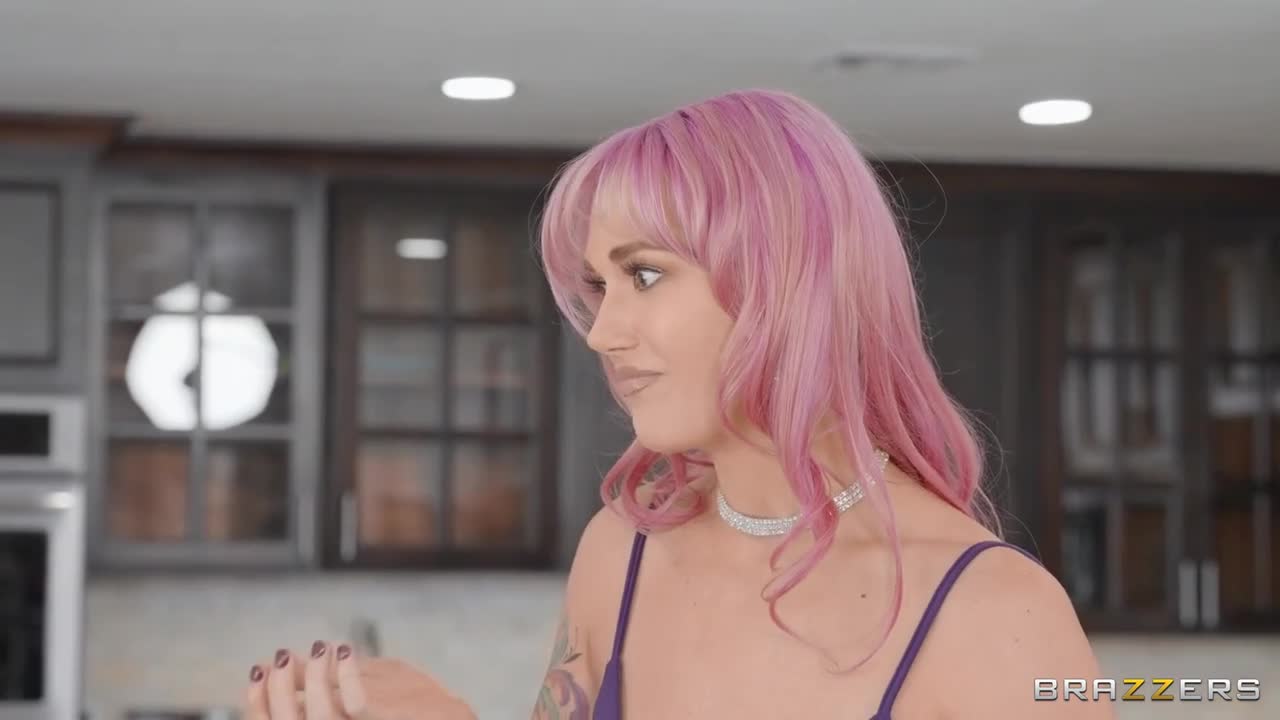 BigButtsLikeItBig Siri Dahl Revenge Of The Cake Woman - Porn video | ePornXXX