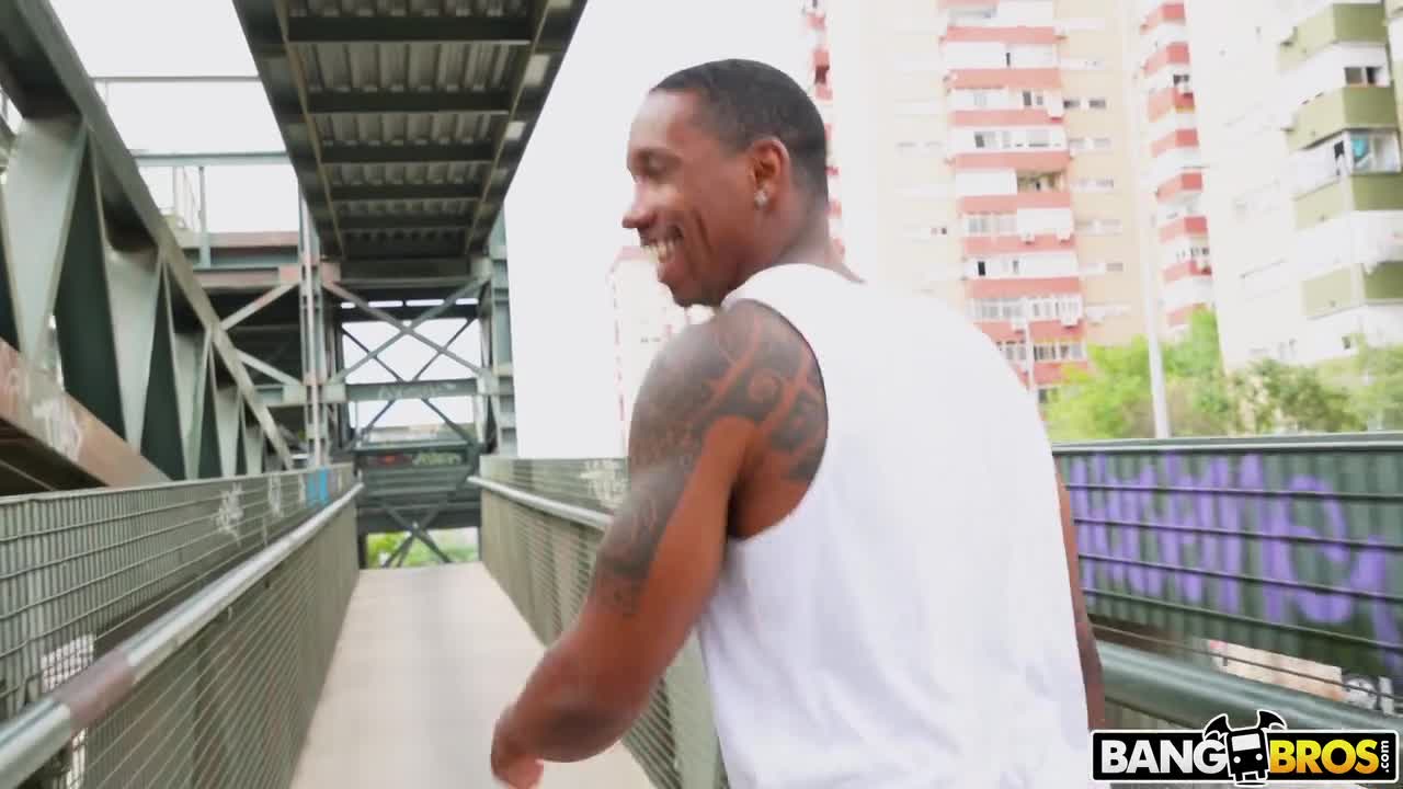 PublicBang Valkiria Lapiedra - Porn video | ePornXXX