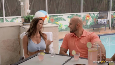 BrazzersExxtra Alexis Fawx Sneaky Pool Sex