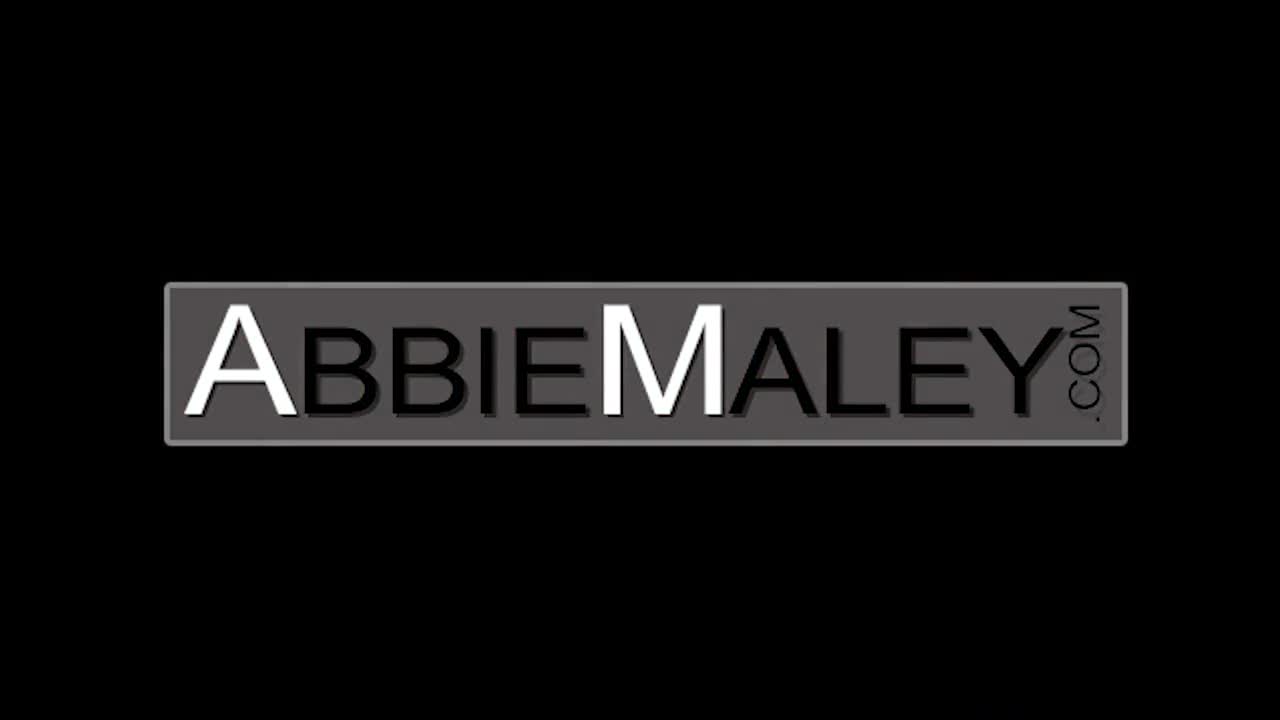 AbbieMaley Horny While Hiking - Porn video | ePornXXX