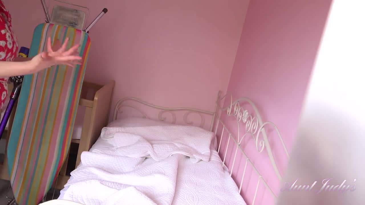 AuntJudys Jenny POV Handjob And Blowjob - Porn video | ePornXXX