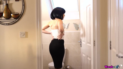 WankItNow Tracy Rose Cum In The Bath