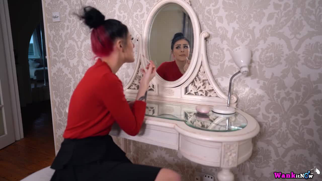 WankItNow Shay London Just Friends - Porn video | ePornXXX