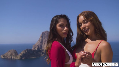 Vixen Ginebra Bellucci And Baby Nicols