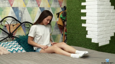 Nubiles Viki Touch And Tease