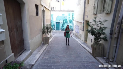 JacquieEtMichelTV Anna Veterinary Assistant In Gardanne FRENCH