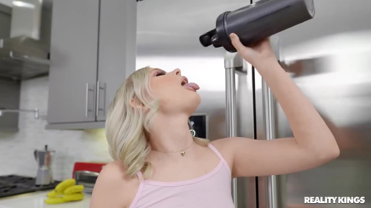 RKPrime Coco Lovelock This Scene Is Bananas - Porn video | ePornXXX
