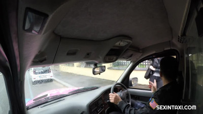 SexInTaxi E Karol Lilien CZECH