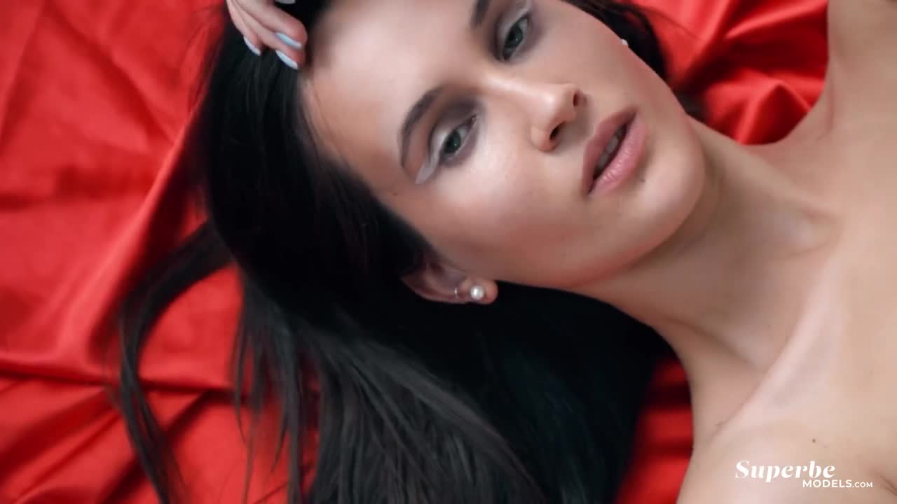 SuperbeModels Brianna Wolf Simple Verse - Porn video | ePornXXX